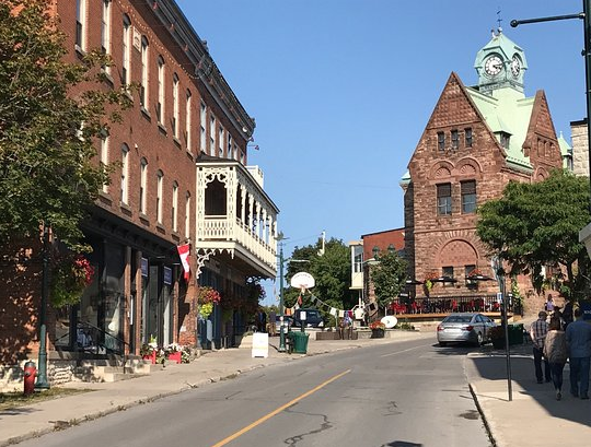 Community Is at the Heart of One Small Town's Commercial Success - Shopify